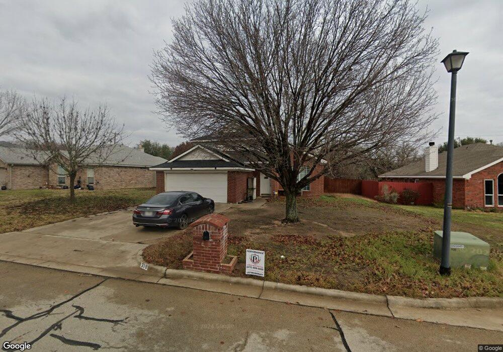 318 Dalhart Dr, Weatherford, TX 76086 - photo 1