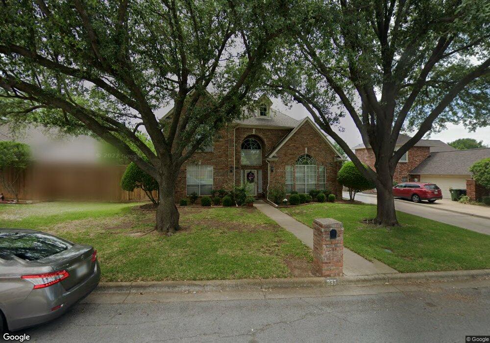 333 Shadow Wood Ln, Hurst, TX 76054 - photo 1