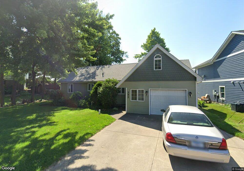 352 Oak Dr, La Porte, IN 46350 - photo 1