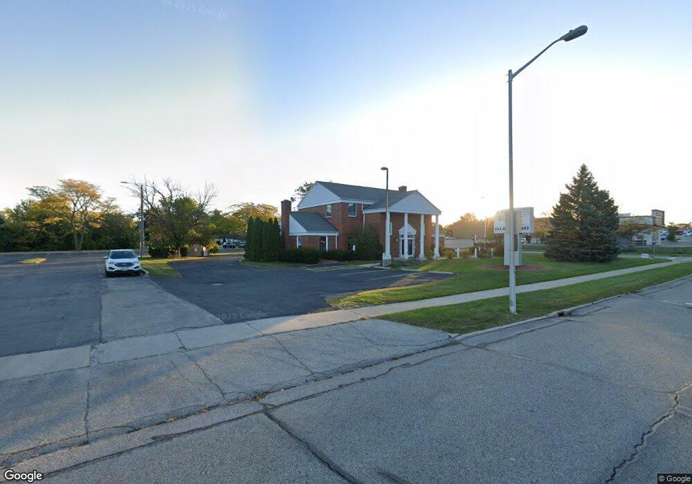 N82W15340 Appleton Ave, Menomonee Falls, WI 53051 - photo 1