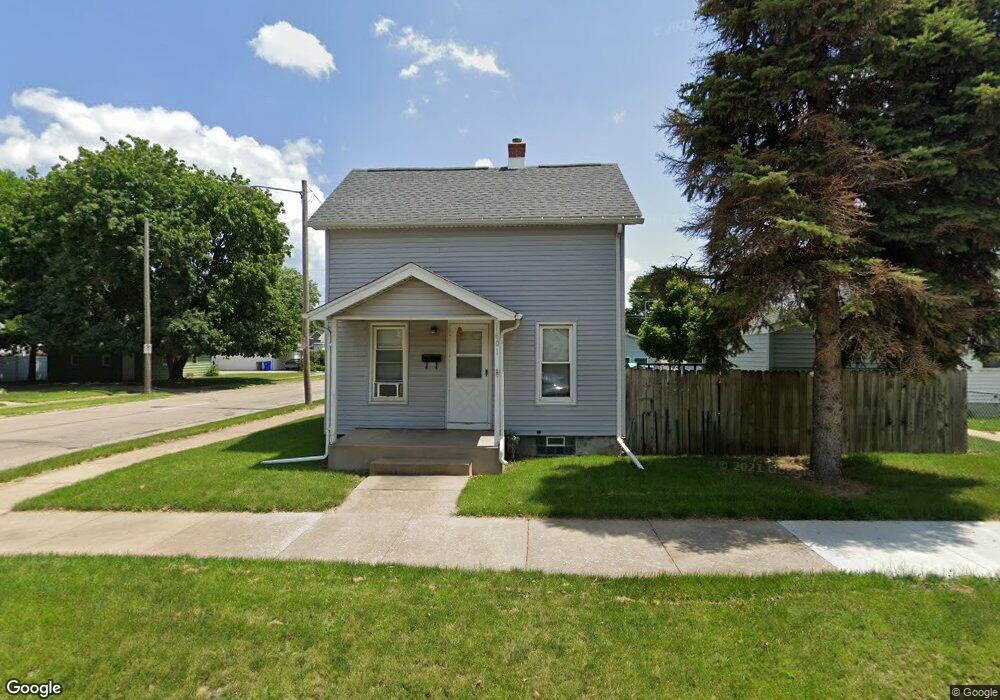 1601 N St SW, Cedar Rapids, IA 52404 - photo 1