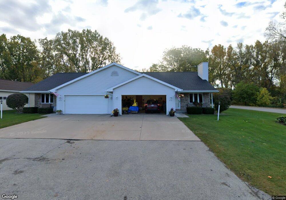 2120 N Cloudview Dr, Appleton, WI 54914 - photo 1