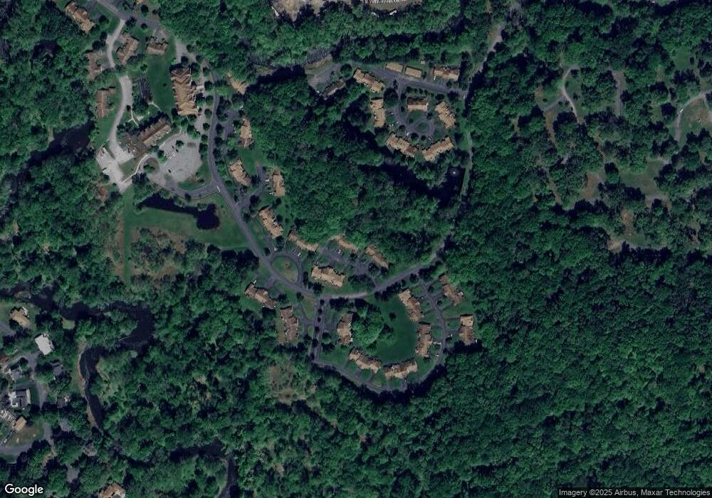 33 Village Dr, Stroudsburg, PA 18360 - photo 1