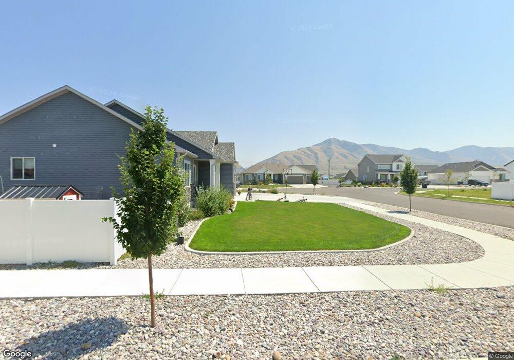 581 S 600 E, Hyrum, UT 84319 - photo 1