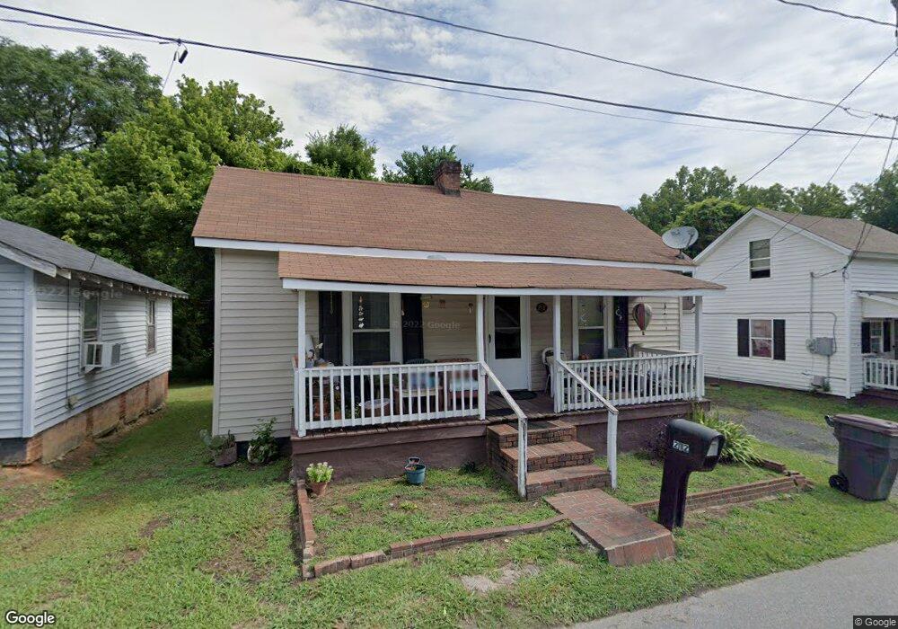 212 Pennsylvania Ave, Reidsville, NC 27320 - photo 1