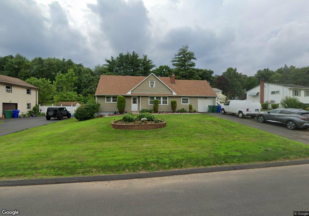 34 Applewood Rd, Bloomfield, CT 06002 - photo 1