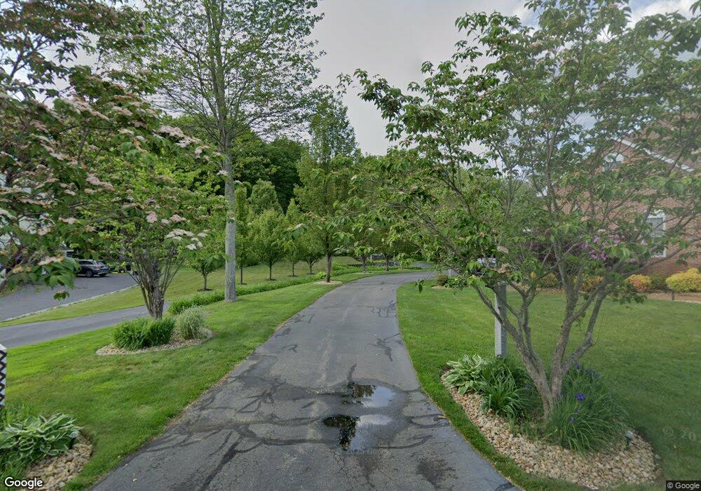 44 Shaker Ln, Hampstead, NH 03841 - photo 1