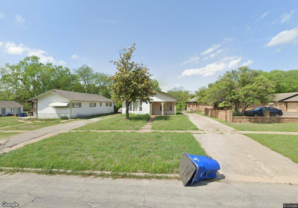 1013 1013 W Hickory, Duncan, OK 73529 - photo 1