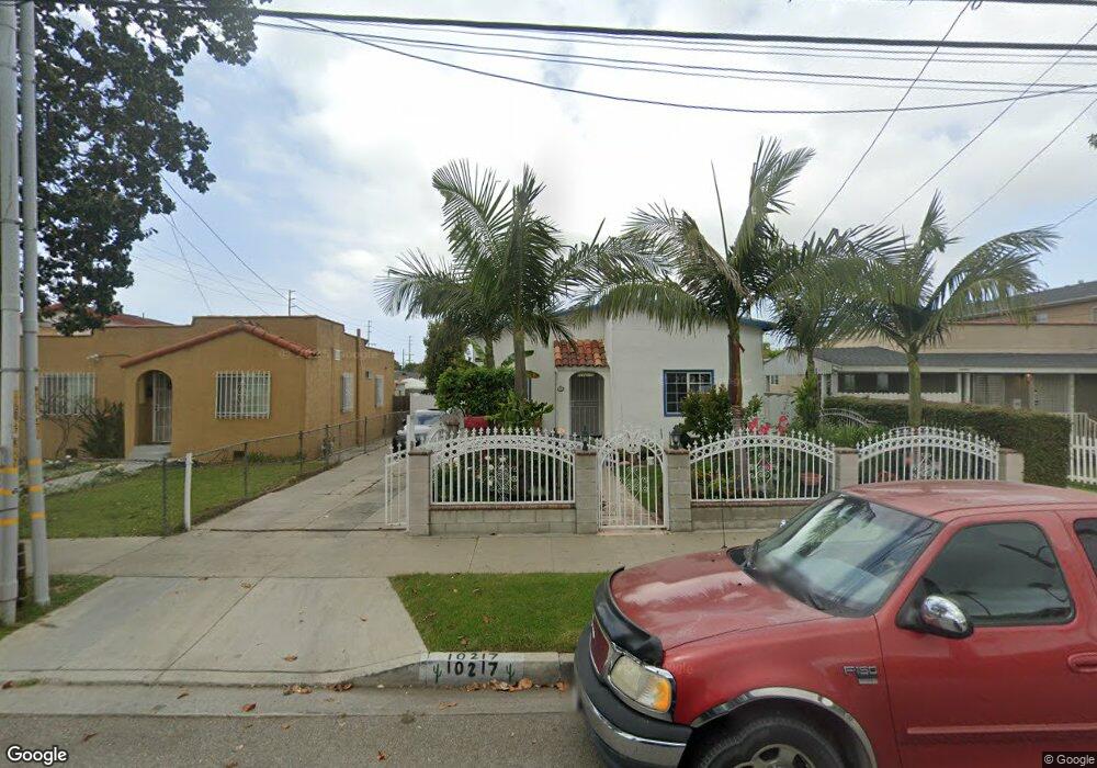 10217 S Freeman Ave, Inglewood, CA 90304 - photo 1