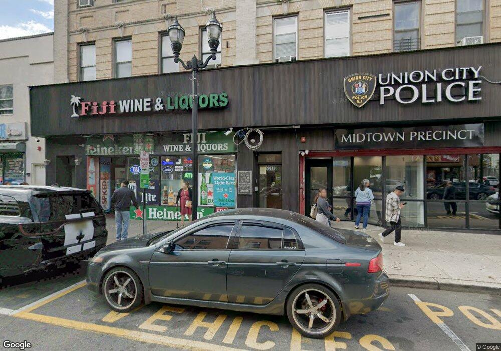 2909 Bergenline Ave, Union City, NJ 07087 - photo 1