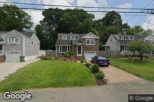10 Lily St, Parlin, NJ 08859