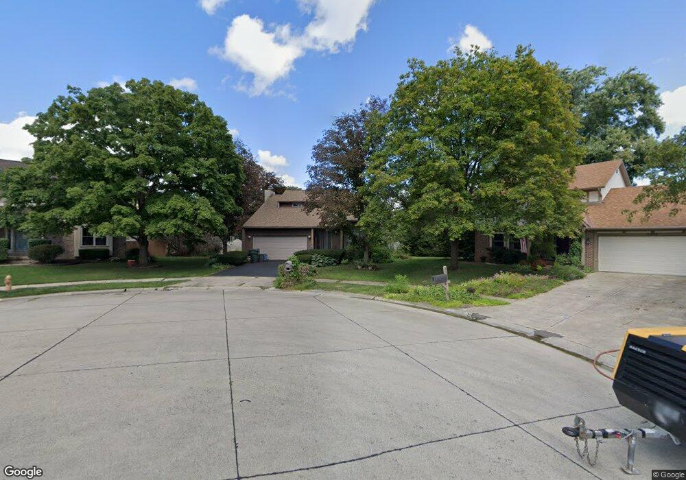 2420 Queen Ann Ct, Columbus, OH 43235 - photo 1