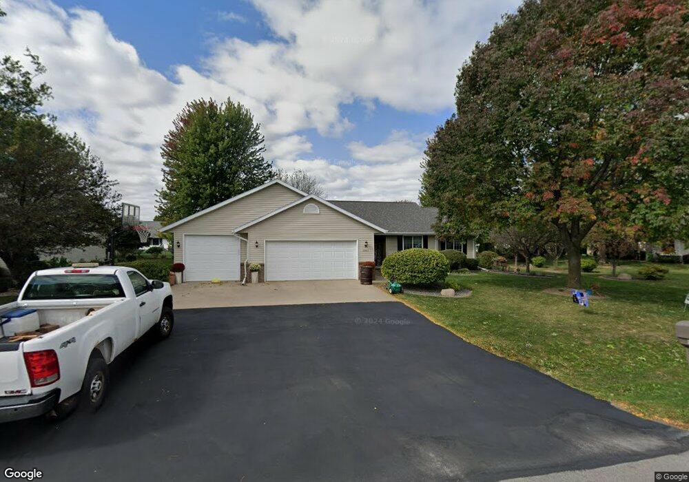 9369 Cheyenne Dr, Appleton, WI 54915 - photo 1