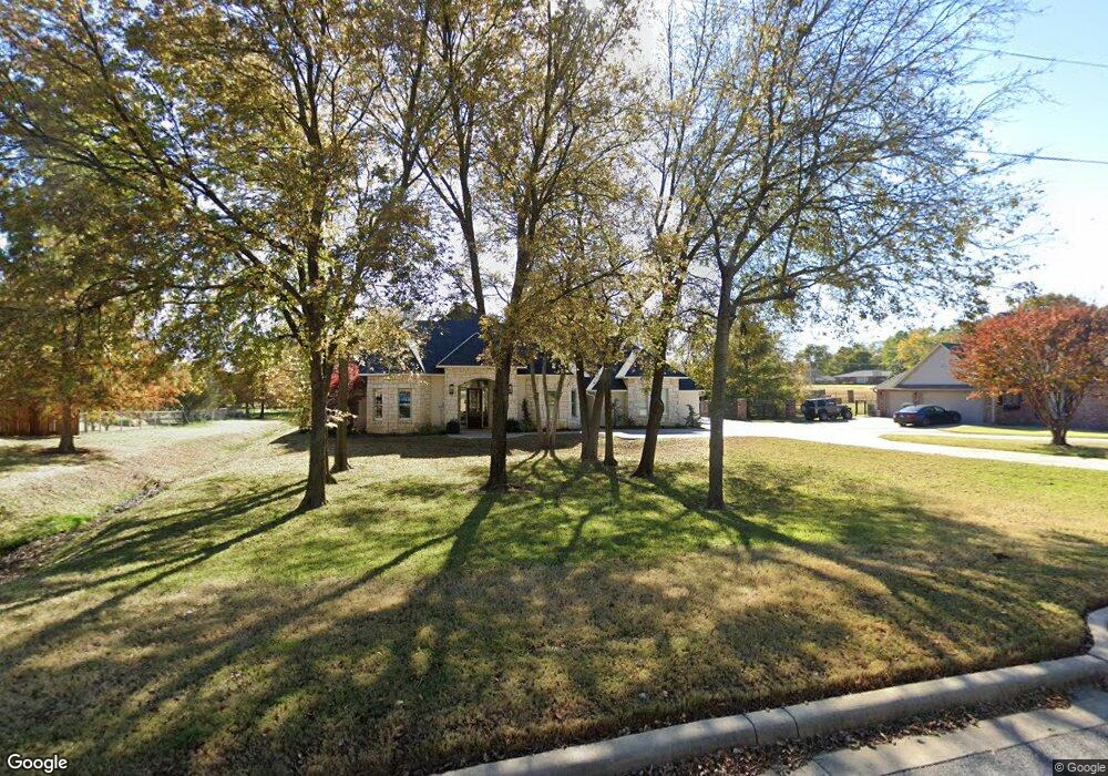 1814 Hollingsworth Dr, Ardmore, OK 73401 - photo 1