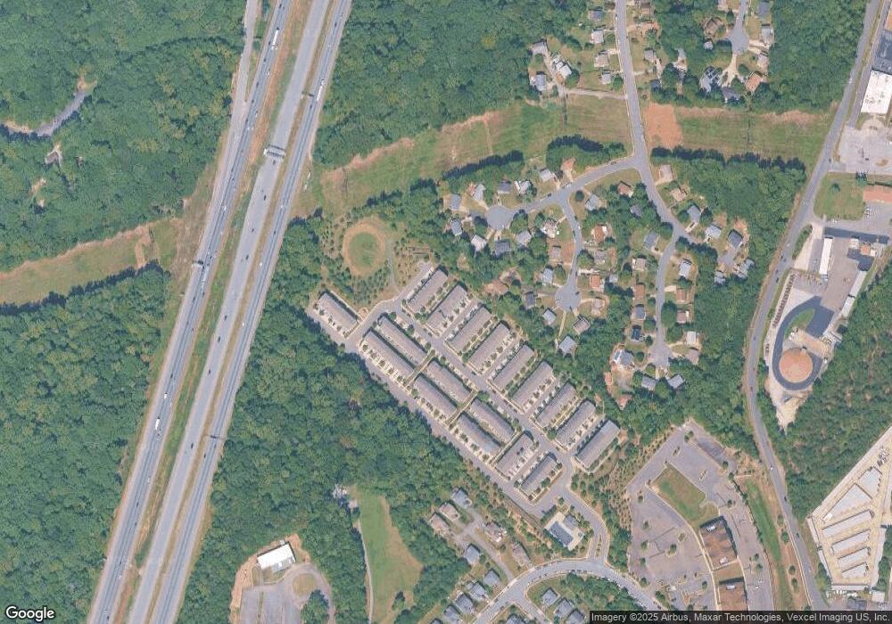 4508 Potomac Highlands Cir unit 80, Triangle, VA 22172 - photo 1