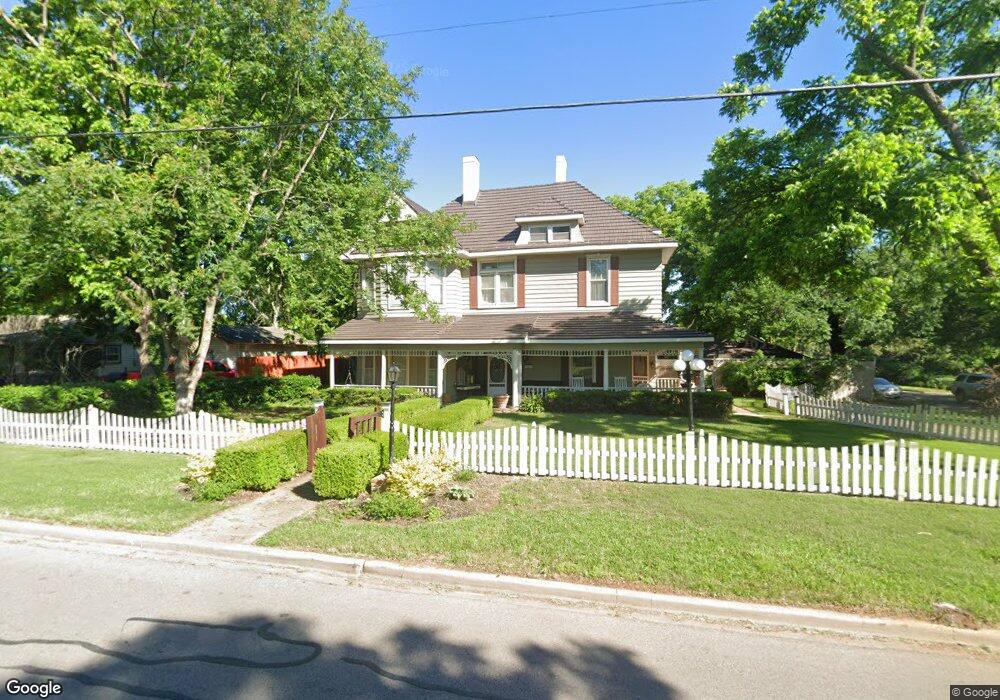 306 Woodard Ave, Cleburne, TX 76033 - photo 1