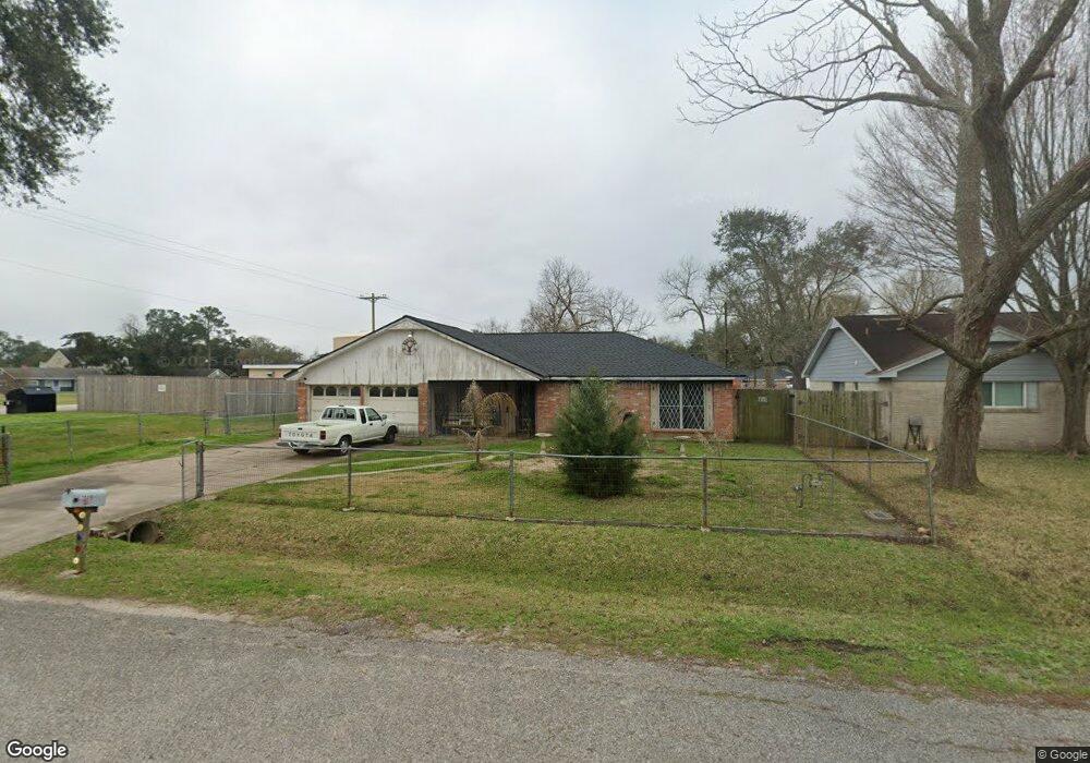 1009 W Sidnor St, Alvin, TX 77511 - photo 1