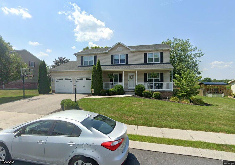 133 Wheaton Dr unit 111, Littlestown, PA 17340 - photo 1