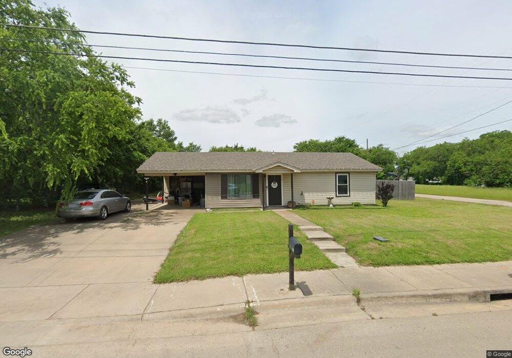 313 Elmo St, Cleburne, TX 76031 - photo 1
