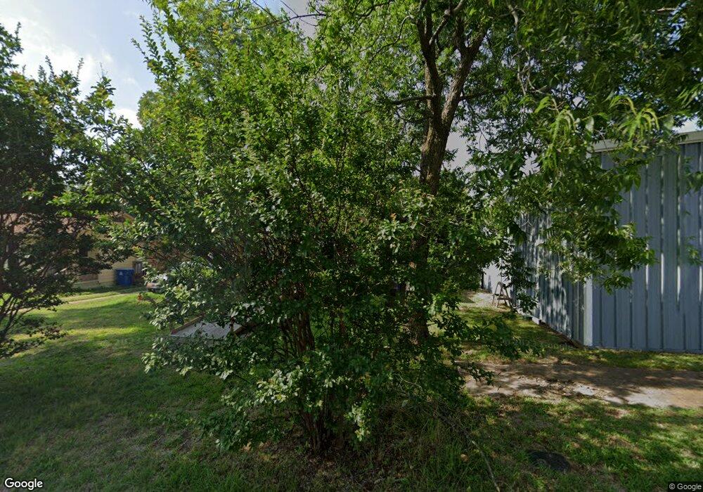 624 W Morton St, Denison, TX 75020 - photo 1