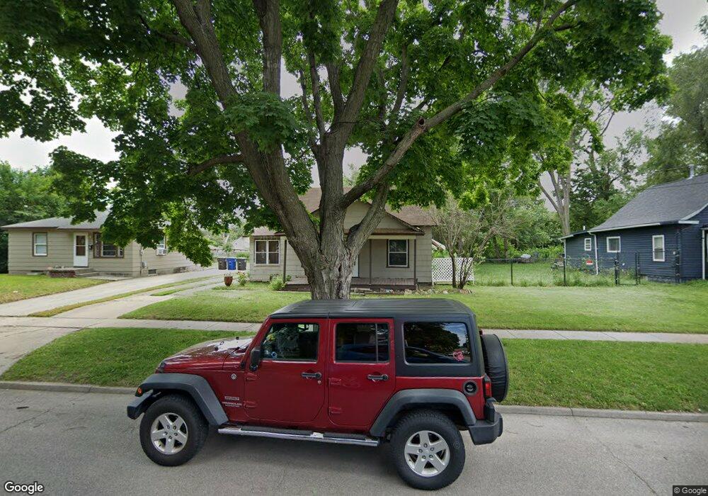 2527 Maple St, Des Moines, IA 50317 - photo 1