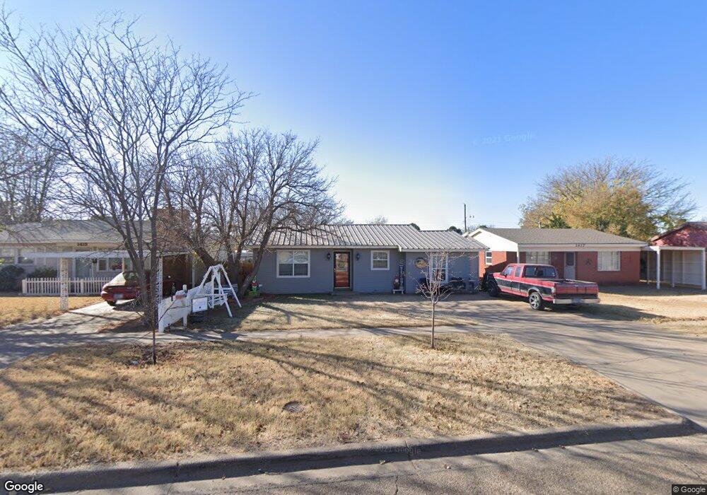 1415 Utica St, Plainview, TX 79072 - photo 1