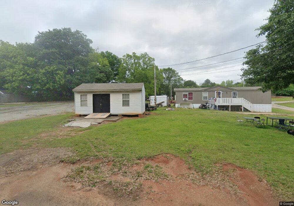471 Shaw Rd, Sharpsburg, GA 30277 - photo 1