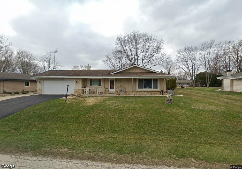 W132S6781 Fennimore Ln, Muskego, WI 53150 - photo 1