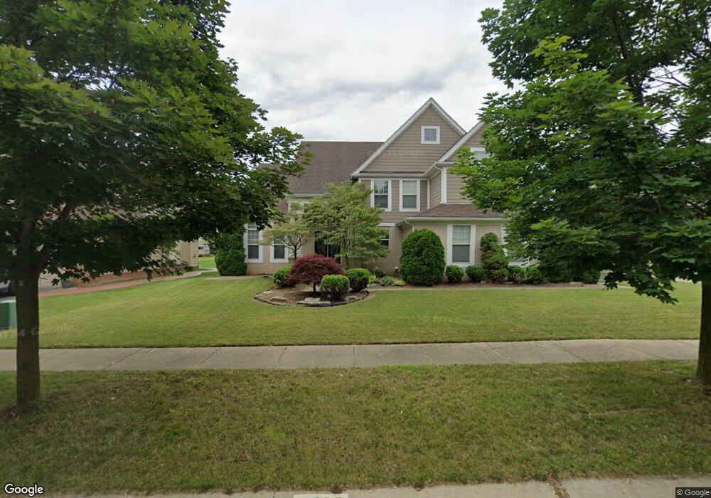 7785 Willow Woods Ct unit 61, West Bloomfield, MI 48323 - photo 1