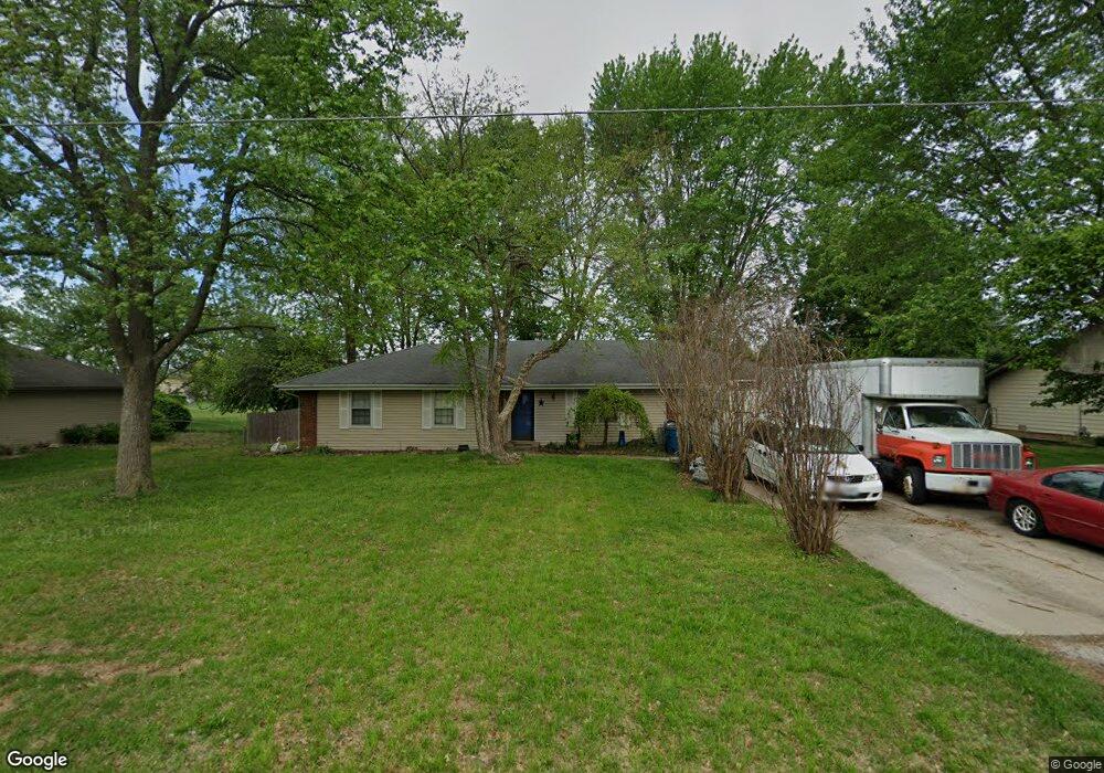 107 N Ellen St, Nixa, MO 65714 - photo 1