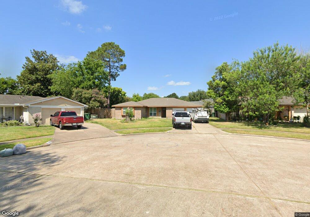 8907 Indian River Dr, Houston, TX 77088 - photo 1