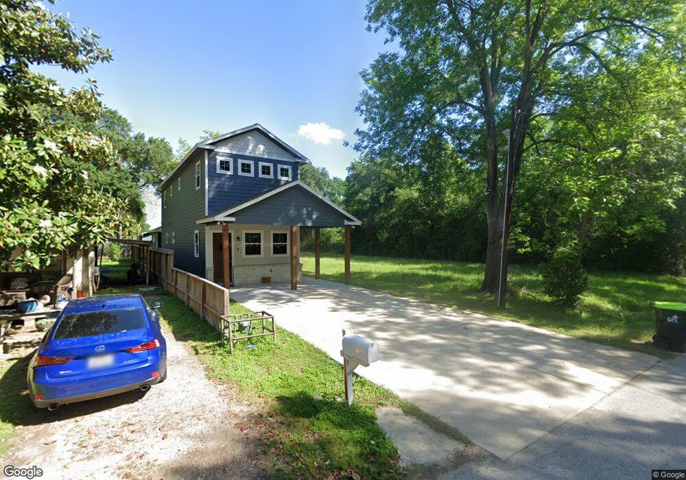 102 Mc Phail St, Tomball, TX 77375 - photo 1