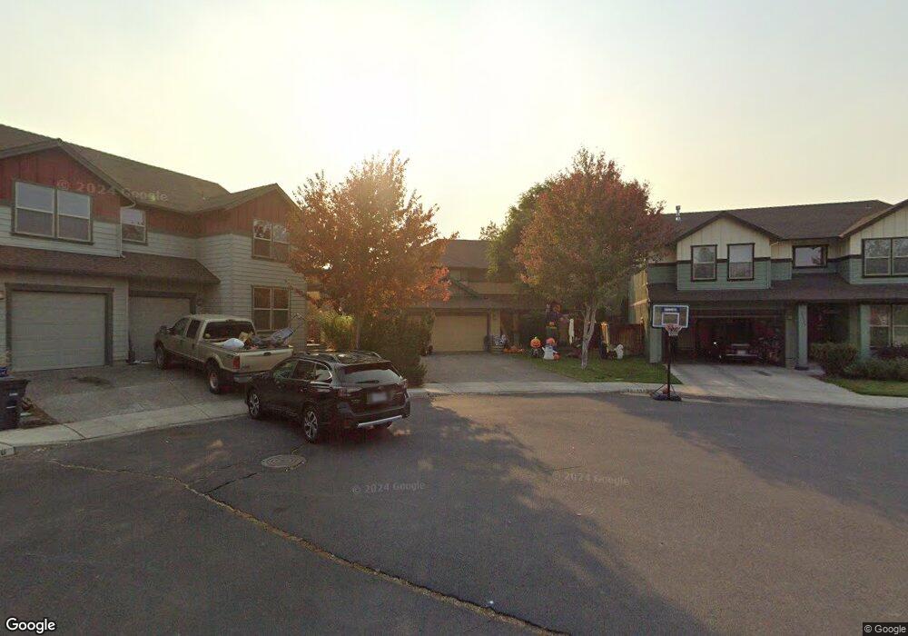 61725 Joan Ct, Bend, OR 97702 - photo 1