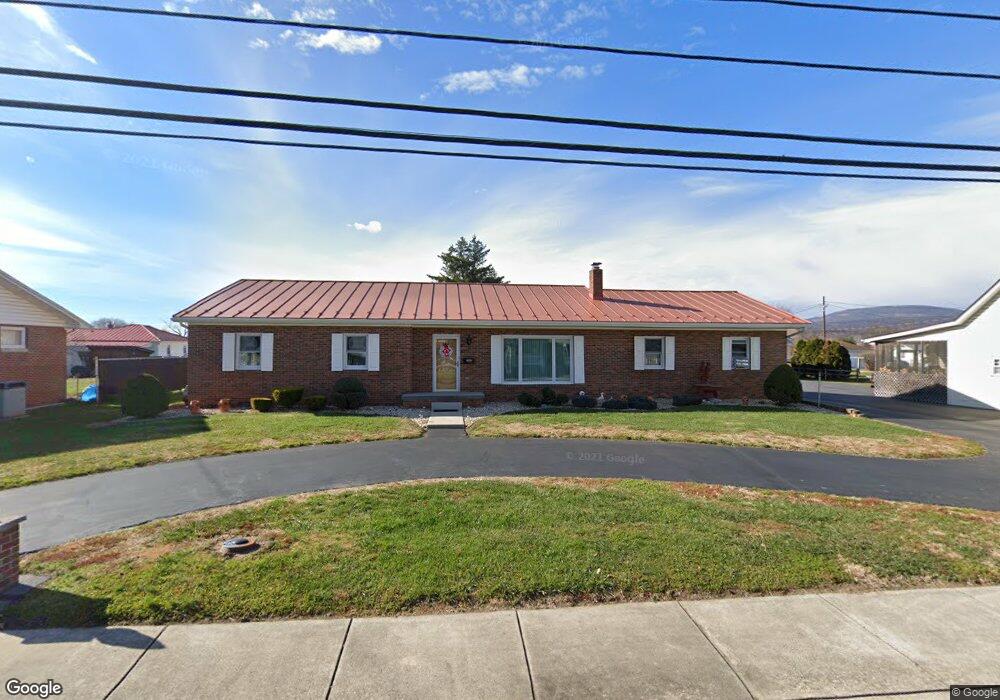 207 S Elm St, Moorefield, WV 26836 - photo 1