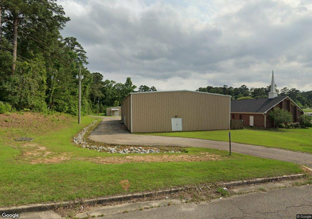 1604 W 15th St, Laurel, MS 39440 - photo 1