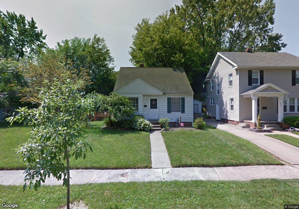 2217 Georgetown Ave, Toledo, OH 43613 - photo 1