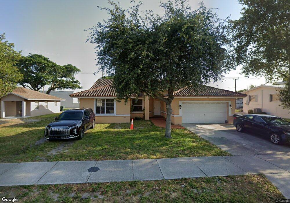 2151 NW 28th St, Oakland Park, FL 33311 - photo 1