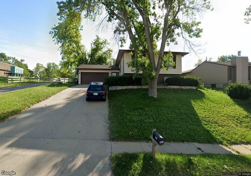 361 Wiley Blvd NW, Cedar Rapids, IA 52405 - photo 1