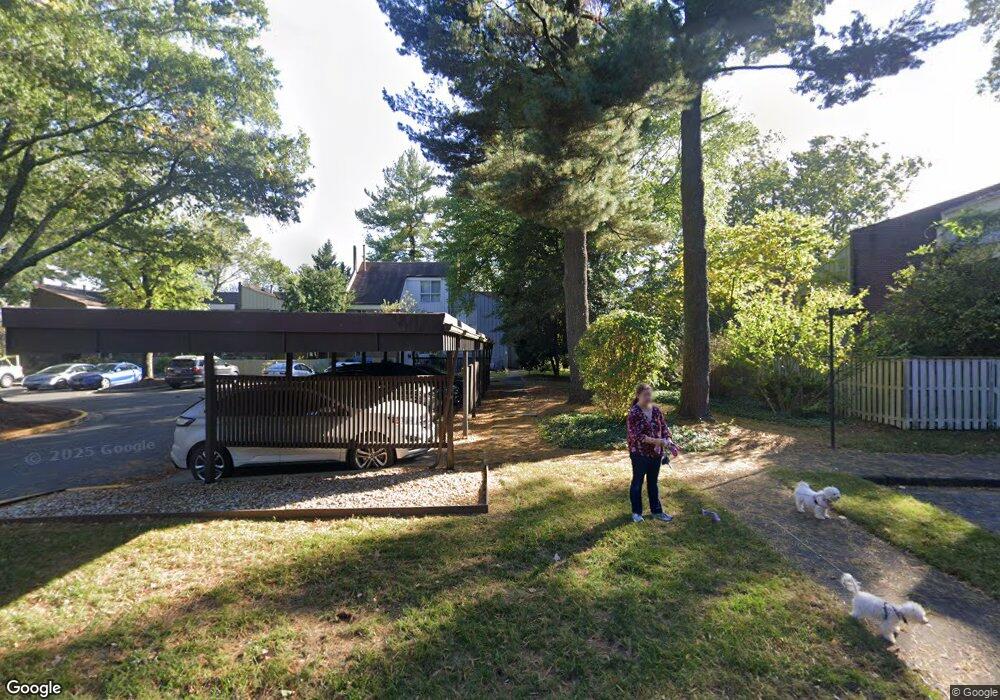 11563 Links Dr, Reston, VA 20190 - photo 1