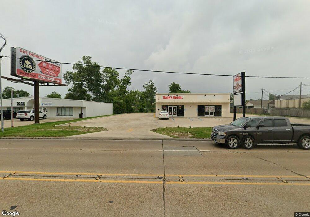 907 E Prien Lake Rd, Lake Charles, LA 70601 - photo 1