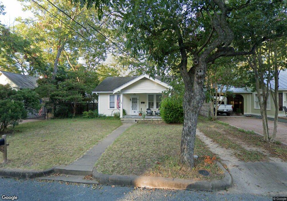 211 E Creek St, Fredericksburg, TX 78624 - photo 1