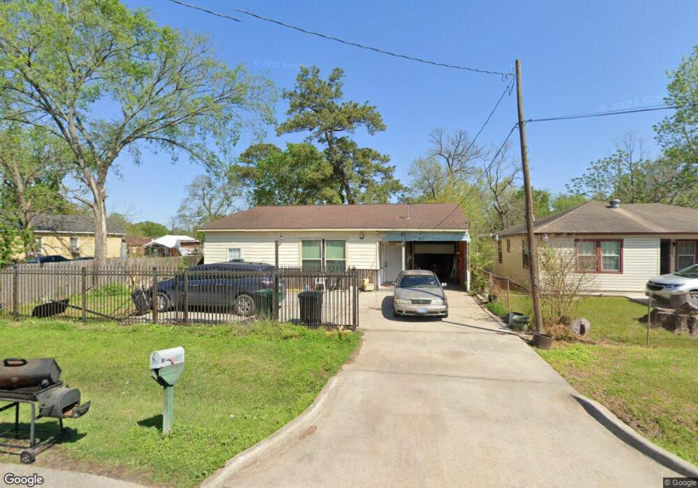 6841 Carothers St, Houston, TX 77028 - photo 1