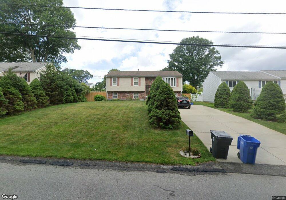 186 Curran Rd, Cumberland, RI 02864 - photo 1