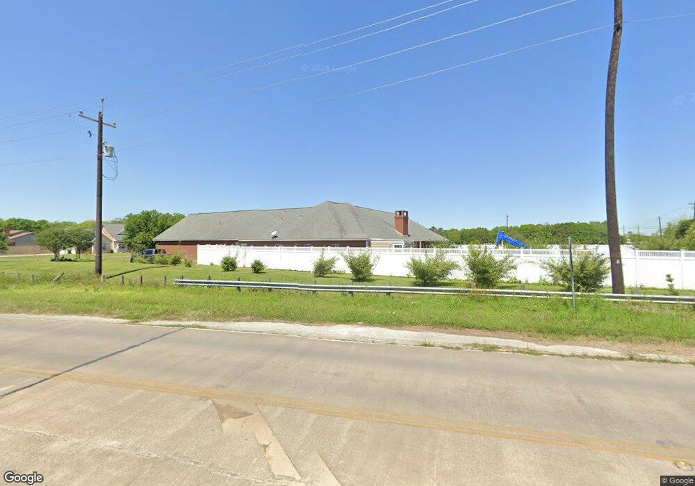 2515 Park Ave, Bay City, TX 77414 - photo 1