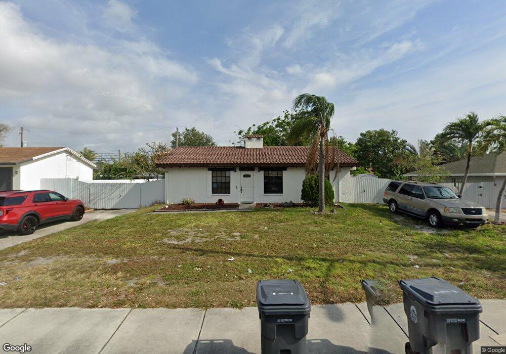 2885 Hypoluxo Rd, Lake Worth, FL 33462 - photo 1