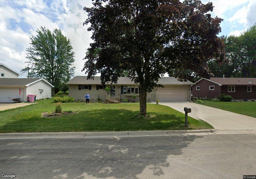 1501 Southview Ln, Albert Lea, MN 56007 - photo 1