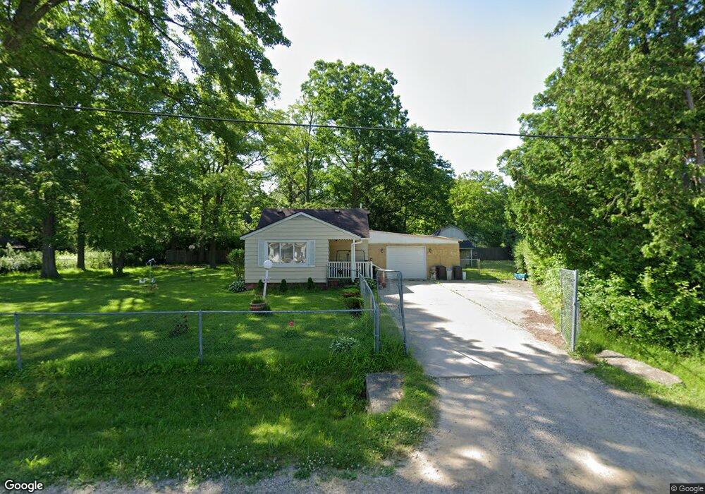 1499 W Yale Ave, Flint, MI 48505 - photo 1