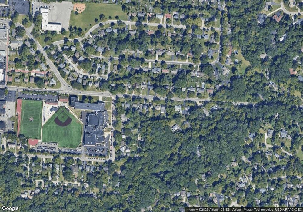 213 E Cooke Rd, Columbus, OH 43214 - photo 1