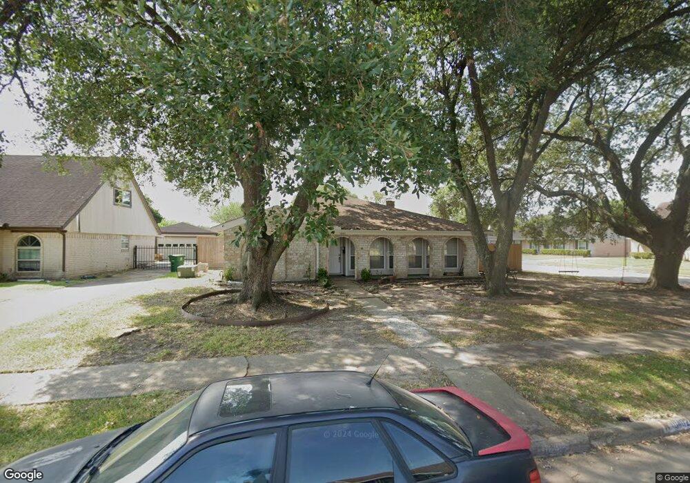 10402 Sagewick Dr, Houston, TX 77089 - photo 1