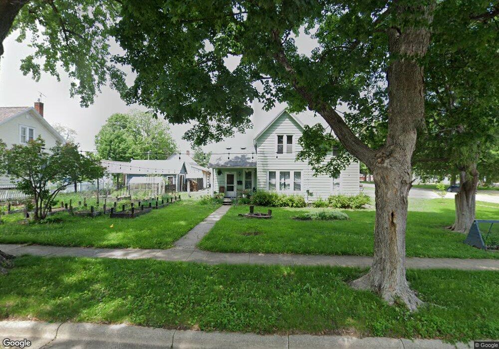 614 W 4th St, Zumbrota, MN 55992 - photo 1